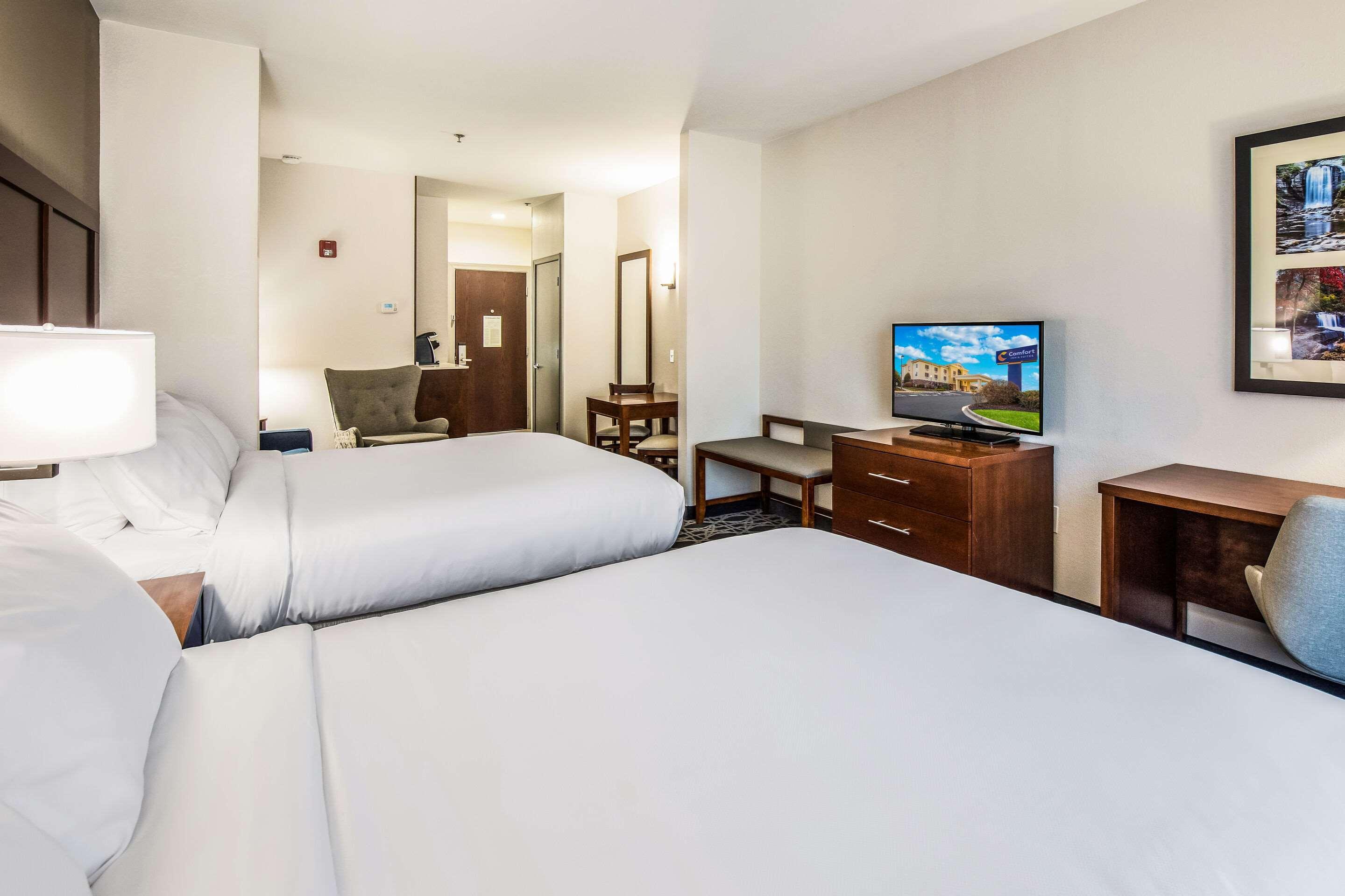 Comfort Inn & Suites Brevard Dış mekan fotoğraf