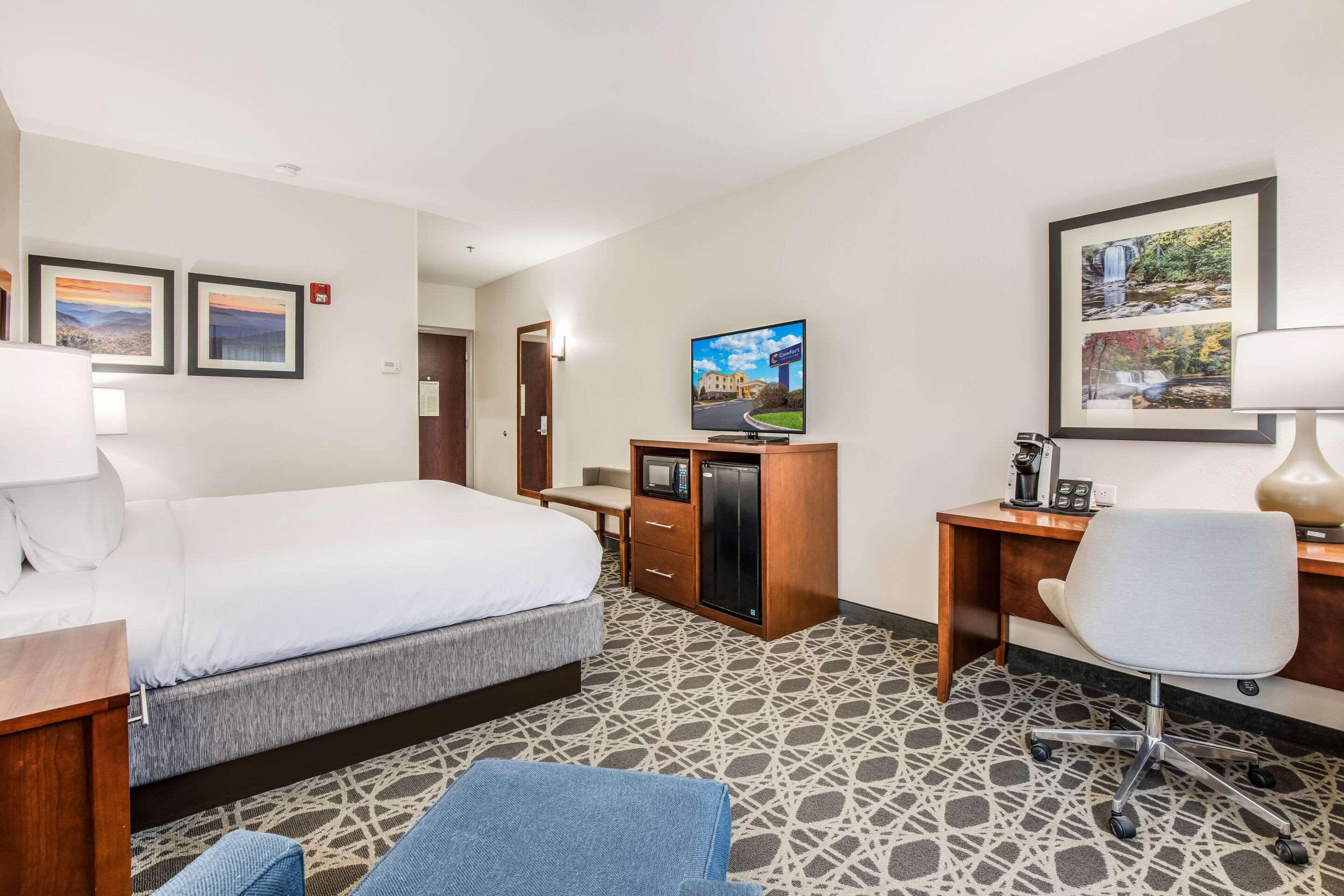 Comfort Inn & Suites Brevard Dış mekan fotoğraf