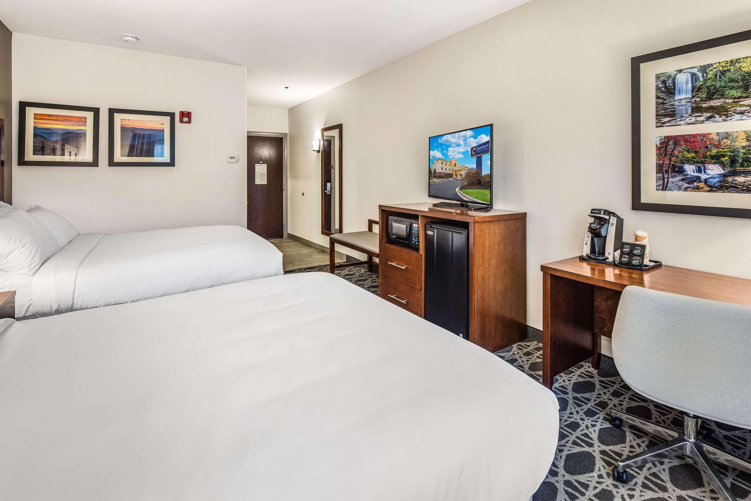 Comfort Inn & Suites Brevard Dış mekan fotoğraf