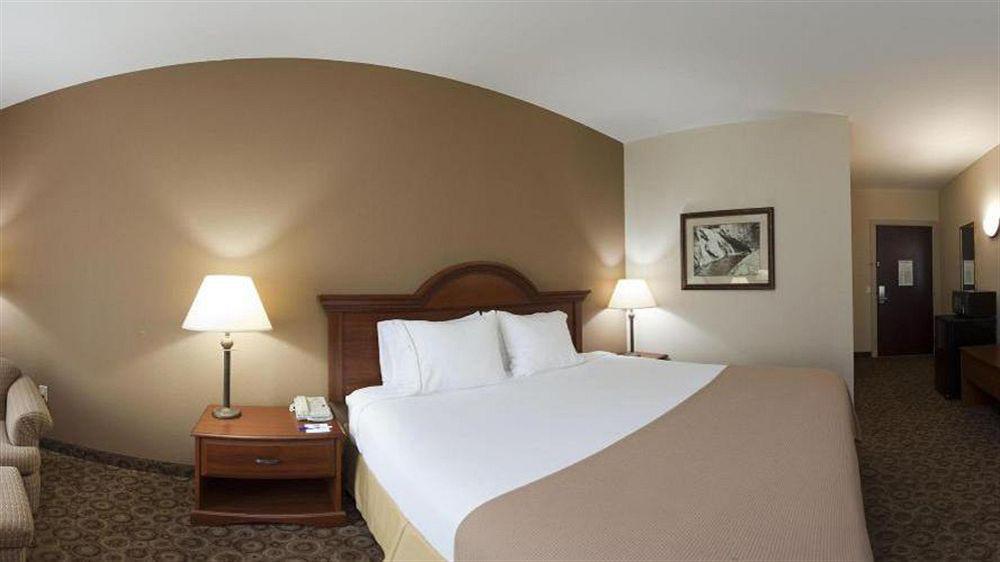 Comfort Inn & Suites Brevard Dış mekan fotoğraf